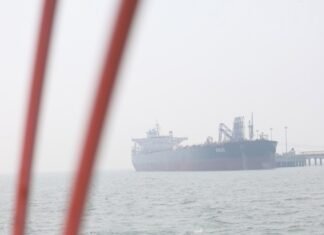 FT: Франция и Италия непублично хотят договориться с Ираном о безопасности судов в Ормузском проливе