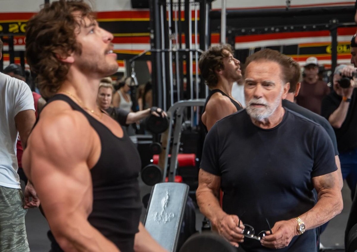 «Миссия выполнена»: внебрачный сын Арнольда Шварценеггера одержал свою первую победу (фото)