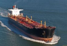 Трамп разрешил России продать Кубе тысячи баррелей нефти, — NYT