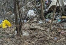 В центре Запорожья обнаружили незаконную свалку мусора