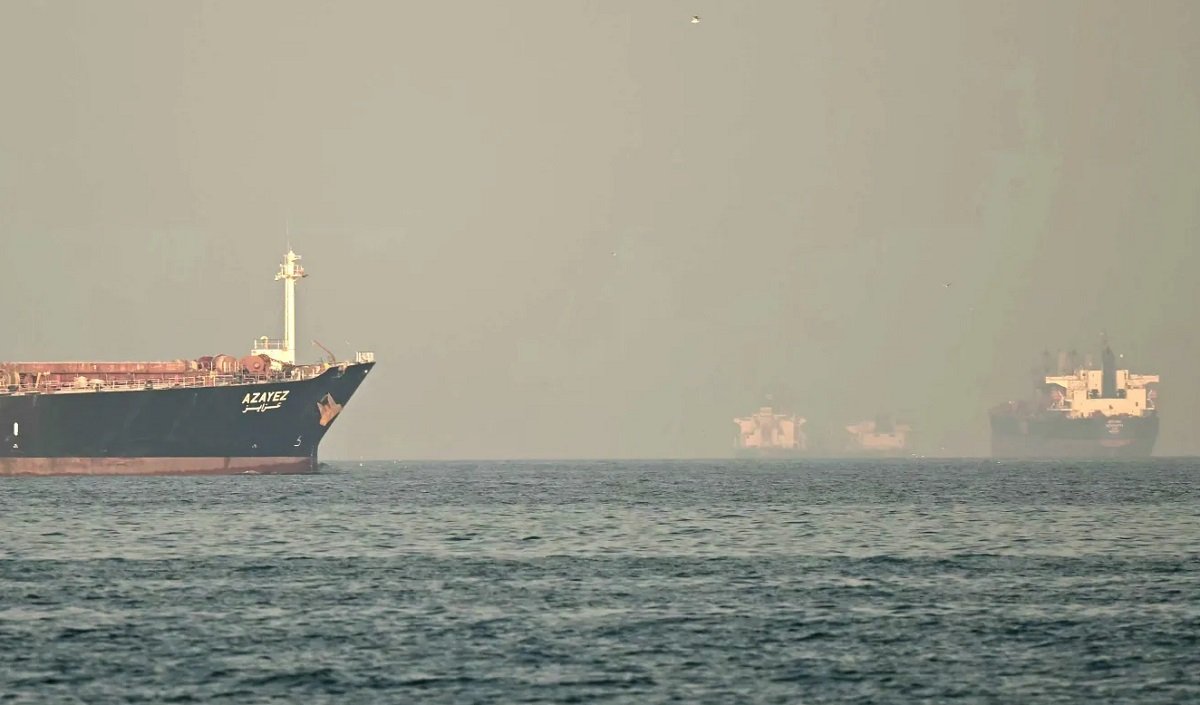 США сбросили 5000-фунтовые авиабомбы на ракетные объекты Ирана возле Ормузского пролива