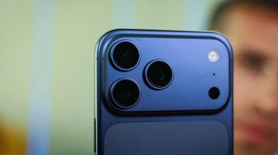 Замінить професійну камеру: Apple готує iPhone 18 Pro з революційним «механічним оком»
