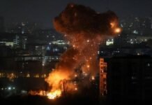 ВС РФ ударили по Одессе «Шахедами»: разрушили роддом, детали (видео)