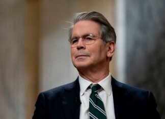 «Ослабить Москву в Украине»: США попросят Китай сократить закупки российской нефти, — WSJ