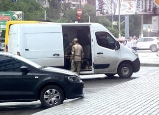 Конфликт во время мобилизации в Одессе: военнослужащего ТЦК ранили ножом