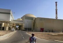 «Серьезная угроза»: Иран заявил о попадании снаряда в районе Бушерской АЭС