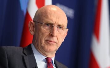 Британия отправила истребители на защиту ОАЭ от Ирана: министр раскрыл их миссию