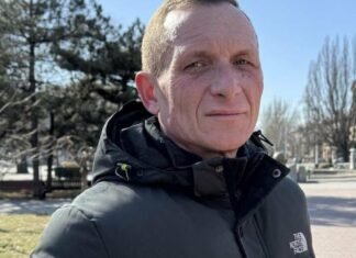 «Когда обстрелы, у меня очень болит в груди»: как люди с полной глухотой переживают войну