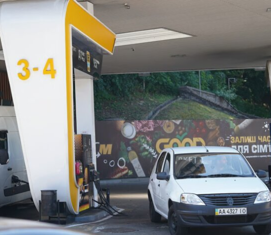 Кешбэк на топливо до 15%: опубликован полный список АЗС и суммы возврата