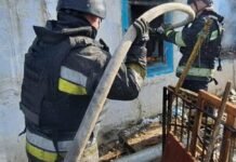 В Запорожском районе спасатели тушили два пожара, вызванные обстрелами