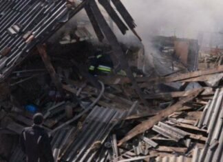 В Запорожье в результате атаки разрушен дом: под завалами ищут людей, – глава ЗОВА