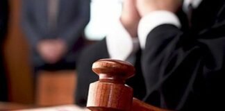 Двое патрульных в Запорожье признали виновными в превышении полномочий