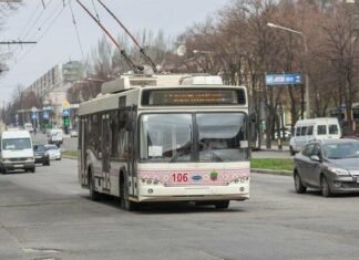 Стоимость проезда в коммунальном транспорте сейчас поднимать не будем, — ОВА