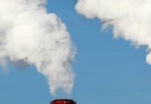 В двух районах Запорожья зарегистрировали загрязнение воздуха вредными веществами