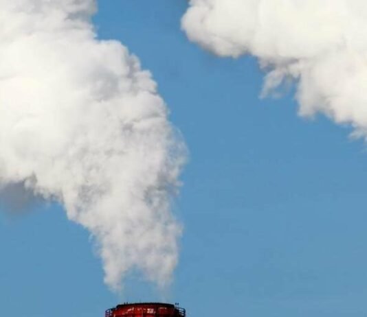 В двух районах Запорожья зарегистрировали загрязнение воздуха вредными веществами