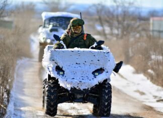 Мирноград обходят с флангов: РФ готовит окружение и массово бросает в бой квадроциклы