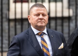 Фальстарт, эмоции или самозащита? Что стоит за резонансными заявлениями Залужного