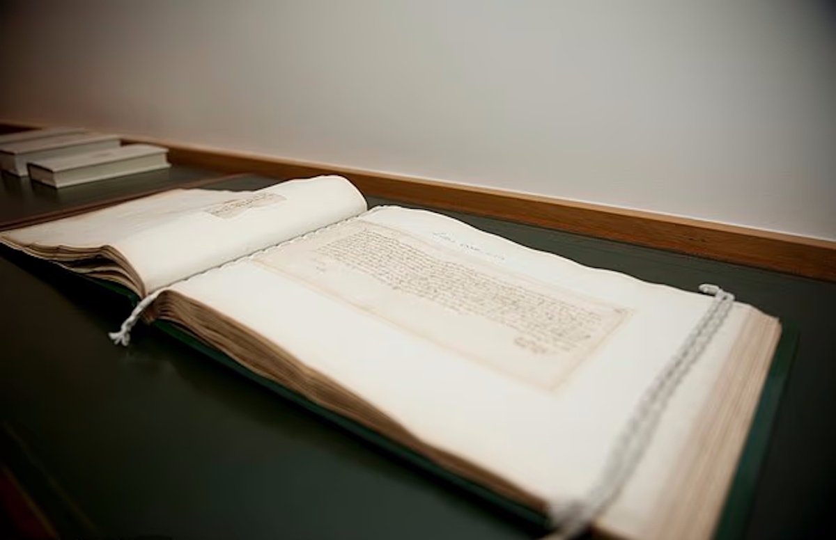 Деньги или чувства: расшифровано самое старое в мире любовное письмо — потребовалось 540 лет