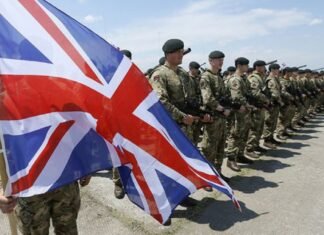 Сотни британских солдат, служащих на объектах повышенной секретности, слили данные через фитнес-приложение (фото)