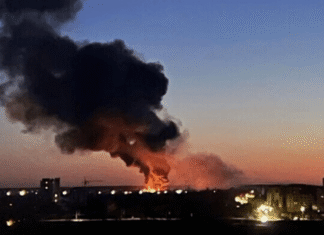 В Одессе прогремели взрывы: россияне массированно атакуют город «Шахедами»