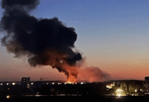 В Одессе прогремели взрывы: россияне атакуют город «Шахедами», поднялся пожар (видео)