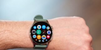 Работают неделями: эксперт назвал лучшие смарт-часы от Xiaomi (фото)