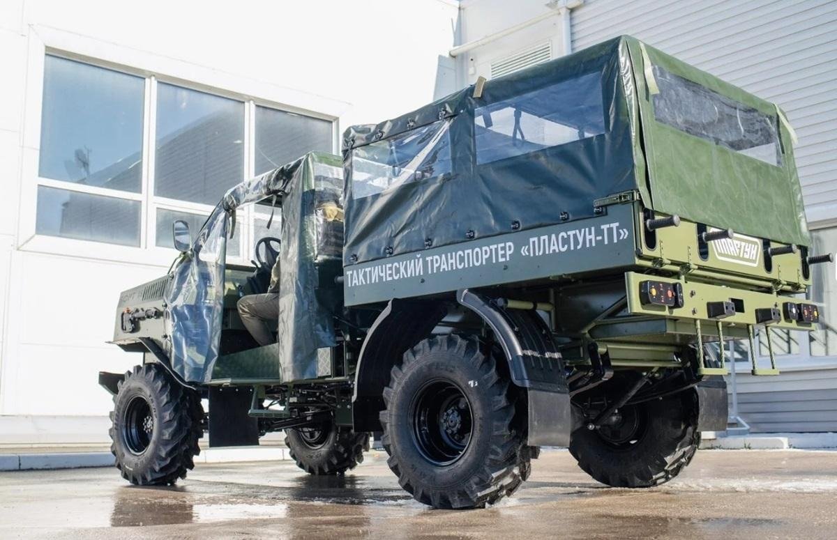 Обшитые алюминием: для российских десантников разработали новые внедорожники