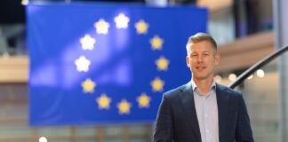 В частности разблокирование кредита для Киева: ЕС выдвинул Мадьяру 27 условий для разморозки €35 млрд, — FT