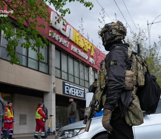 6 человек погибли, 14 — ранены: хронология теракта в Киеве, что известно о стрелке (видео)