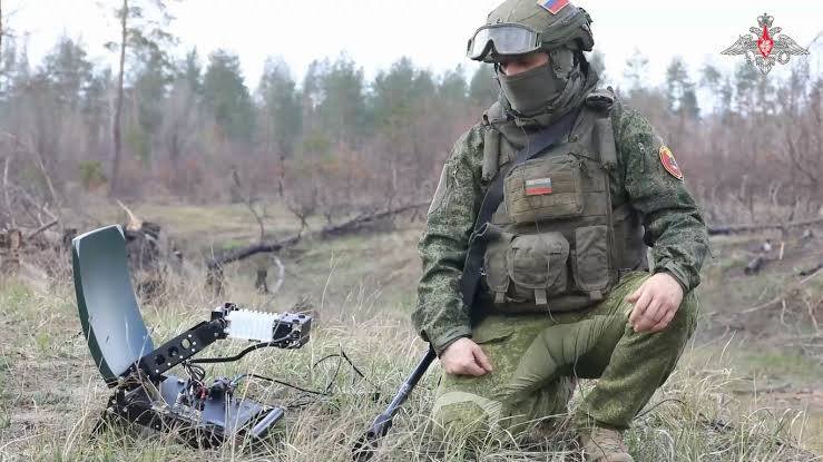 Россия нашла замену для Starlink: в Минобороны показали новые терминалы «Спирит-030»