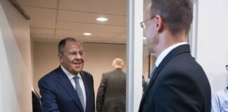 Передавал документы по вступлению Украины в ЕС: в сеть слили новые разговоры Сийярто и Лаврова, — СМИ