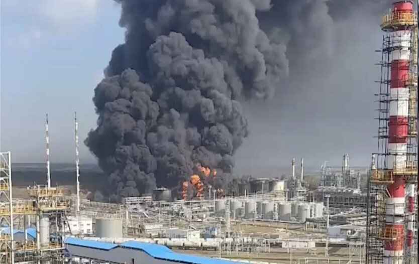 Миллиард из нефтяного кошелька Путина: дроны Украины переписали правила войны, — FT