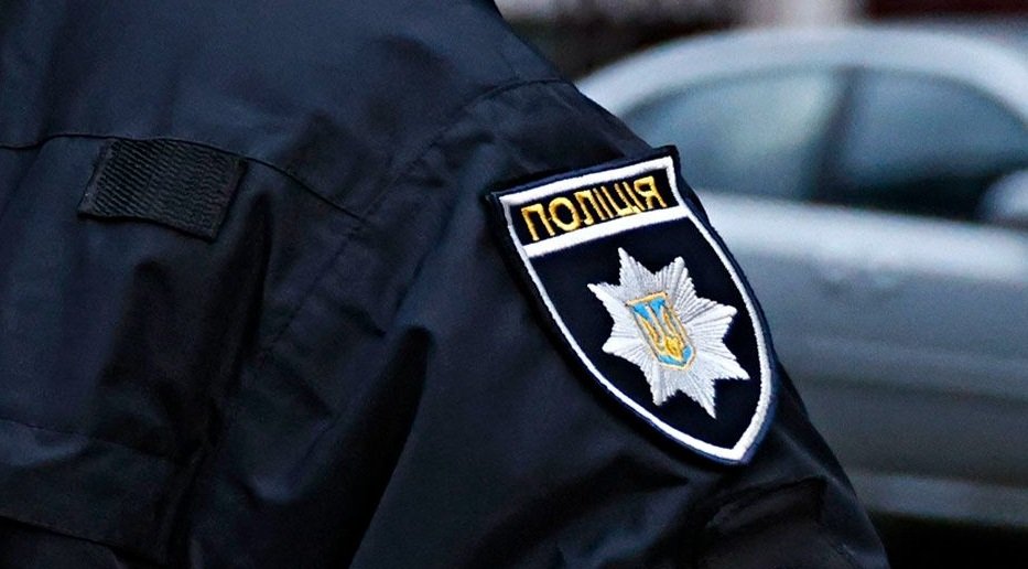 Стрельба под Береговым: мужчина похитил женщину с ребенком и открыл огонь по полицейским