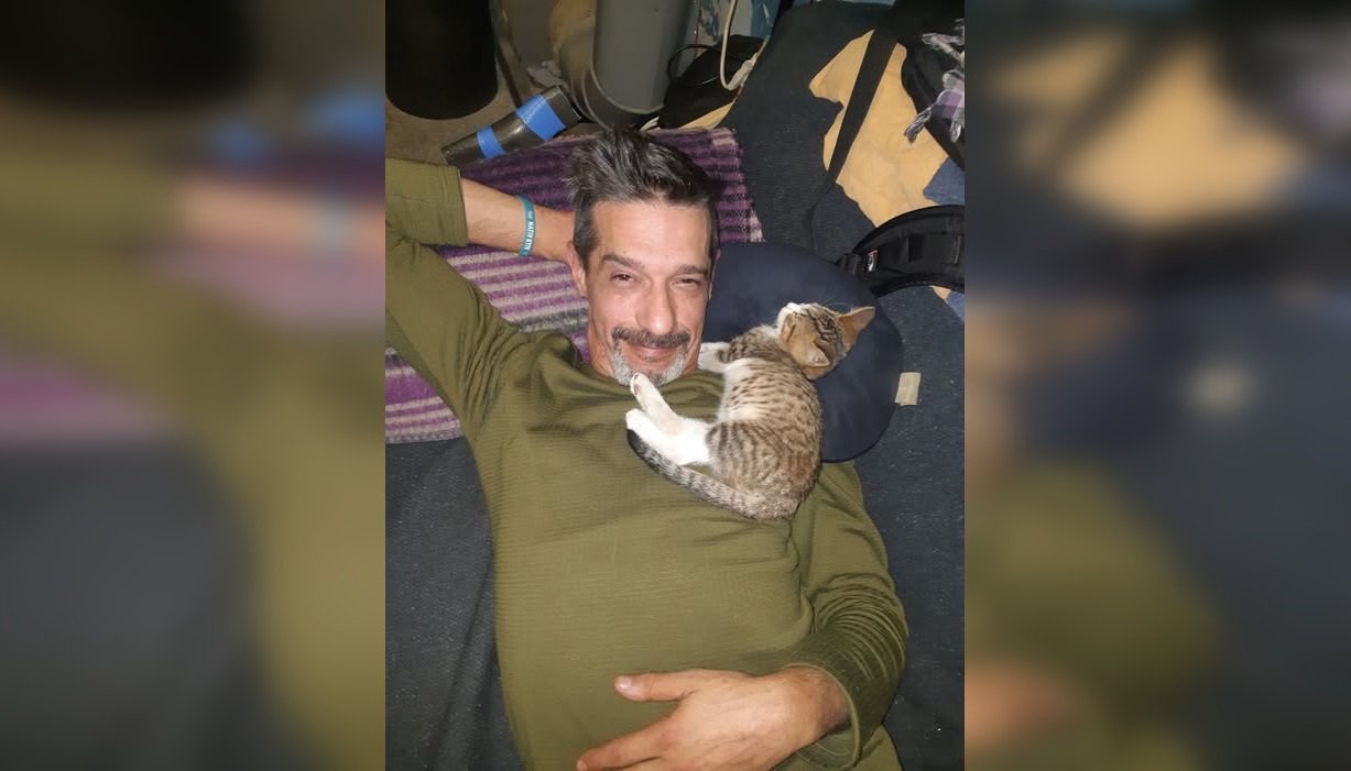 «Нам обещали»: семья погибшего на войне Максима Нелипы не может поставить памятник на его могиле