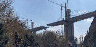 США разрушили самый высокий мост Ирана: Тегеран грозится ударить по единственному пути в Бахрейн