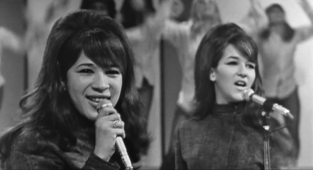 Голос, ставший легендой: умерла последняя из живых участниц культовой группы The Ronettes