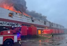 Российские БпЛА атаковали Луцк: враг ударил по многоэтажке и складам «Новой почты» (фото)