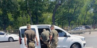 В Виннице мужчина ранил ножом военных ТЦК: нападавшего мобилизовали, — журналист