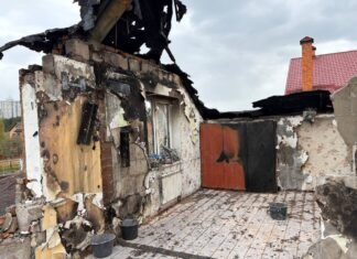 «В один миг я остался без всего»: Сергей «Флеш» показал дом, разрушенный российскими дронами