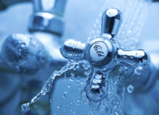 Отключение канализации и затопление квартир: эксперт описал худший сценарий блэкаута