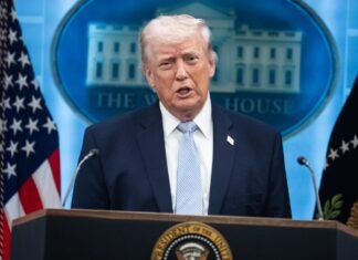 «Психа надо отстранить»: в США заговорили об импичменте Трампу после угроз уничтожить Иран