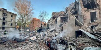 Россия массированно атаковала Украину: есть погибшие, в Днепре под завалами ищут людей (фото)