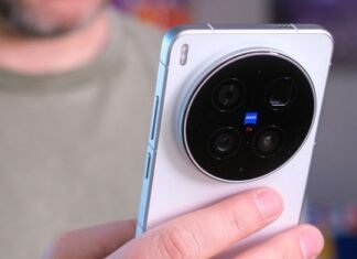 Vivo X300 Ultra вийшов у Європі — ціна доходить до €3 000
