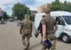 Увидел ТЦК и приставил нож: во Львове мужчина взял в заложницы 13-летнюю девочку (фото)