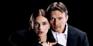Нежность перед битвой: Усик ответил на звонок жены перед поединком в Египте (видео)