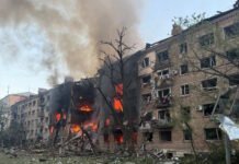 Россия нанесла удары по десяткам локаций в Киеве: повреждены культурные памятники, дома и сооружения