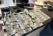 В Украине разоблачили схему прикрытия «интимных студий»: среди фигурантов — руководители полиции (фото)