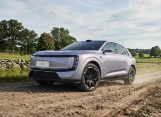 Цена $40 000 и запас хода 750 км: в продажу поступил мощный электрокроссовер Audi (фото)