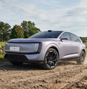 Цена $40 000 и запас хода 750 км: в продажу поступил мощный электрокроссовер Audi (фото)