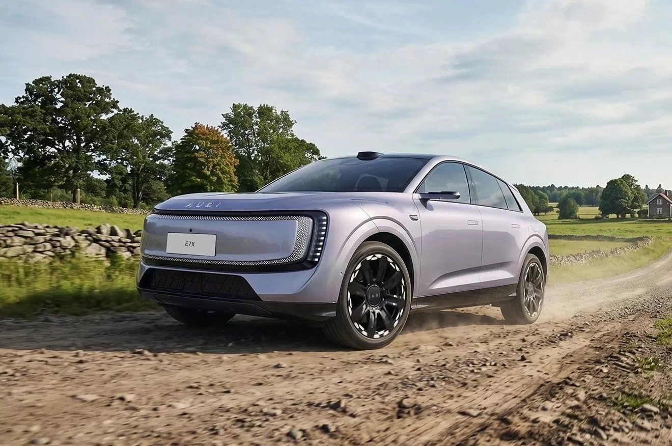 Цена $40 000 и запас хода 750 км: в продажу поступил мощный электрокроссовер Audi (фото)